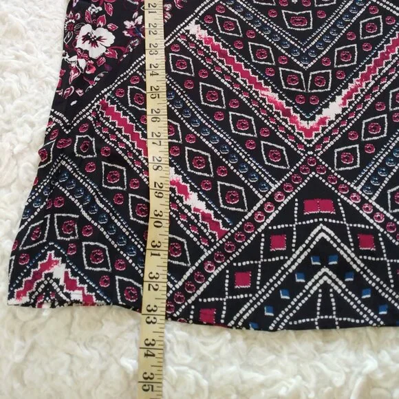 Express small black floral geometric long sleeve dress - Picture 11 of 13